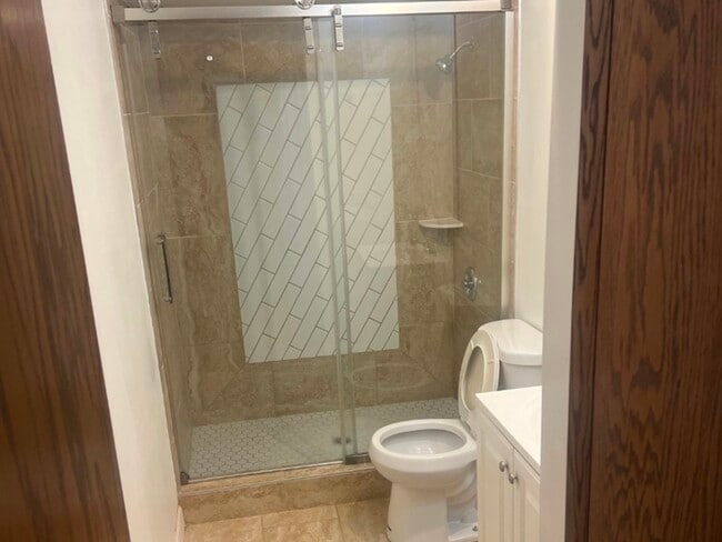 Building Photo - 1235 S Mannheim Rd