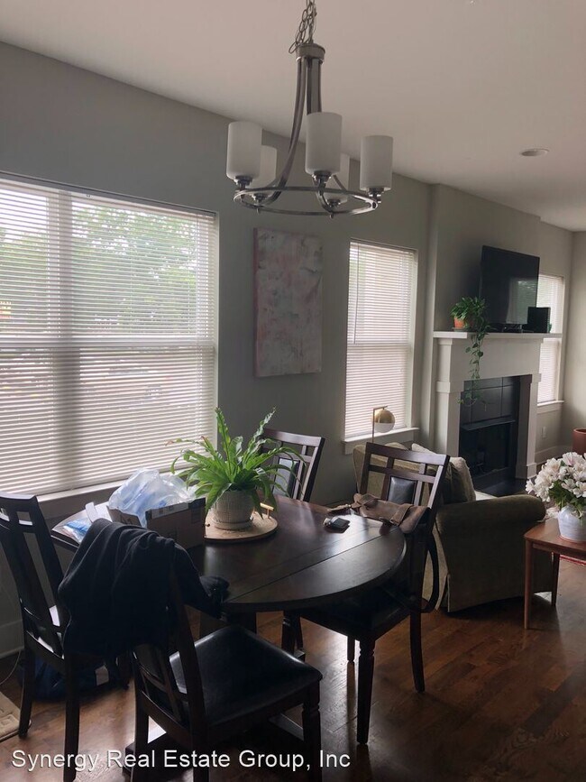 Building Photo - 3 br, 3 bath House - Kentucky Avenue 5524