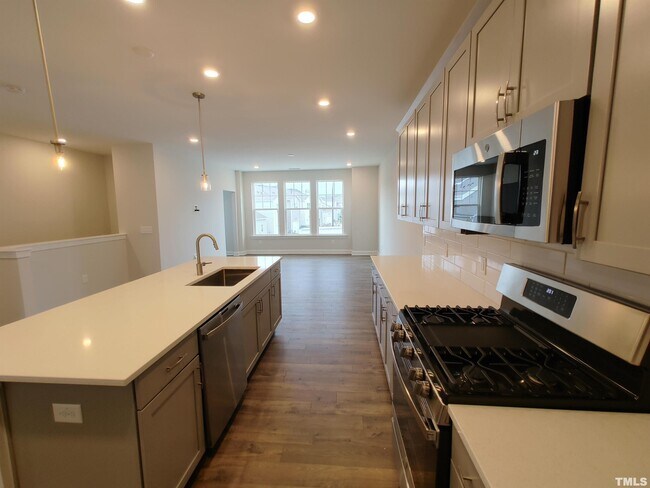 Foto del edificio - 1031 Falling Rock Pl