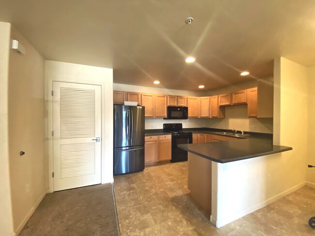 Building Photo - 3029 Coal Mine Ave