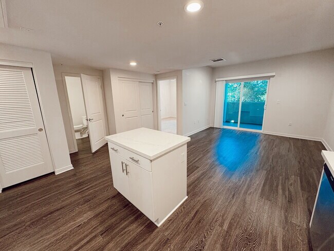 Foto del edificio - Villas at Valley Glen