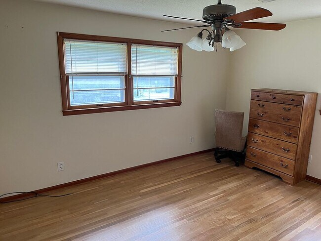 Foto del edificio - 3901 Timberlake Rd