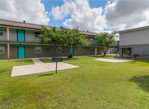 Building Photo - 2100 NW 47th St