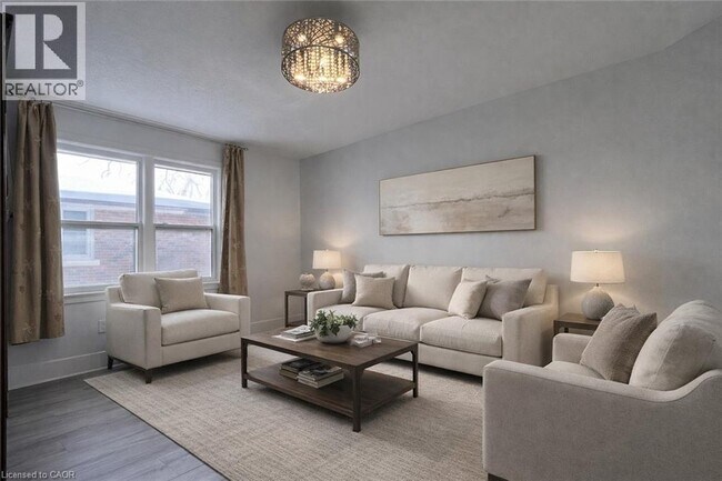 Photo du bâtiment - 168 FIFTH Avenue Unit# 3