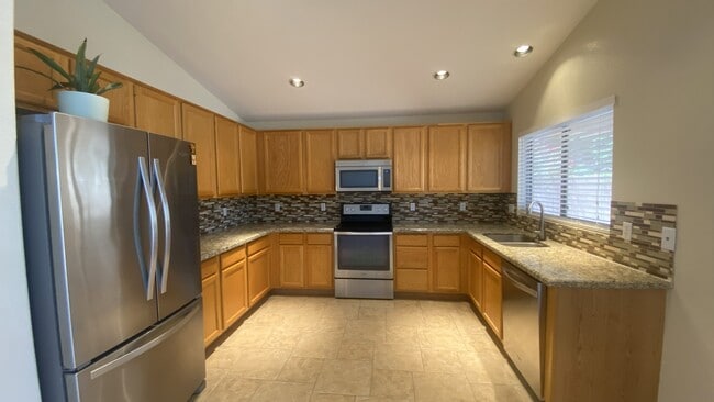 Kitchen - 6806 W Quail Ave