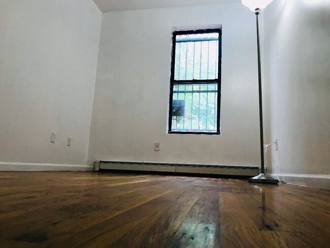 Foto del edificio - 723 Hart St