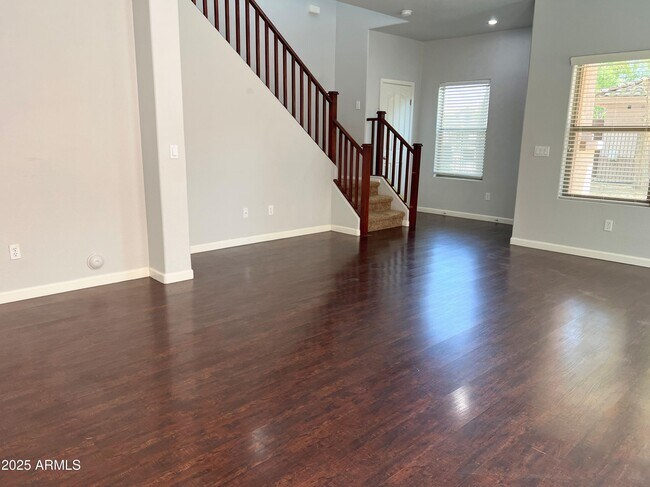 Foto del edificio - 3840 E Jasper Dr