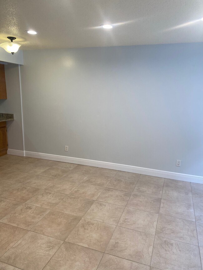 Tile Floors and Updated Lighting - 700 Magnolia Ave