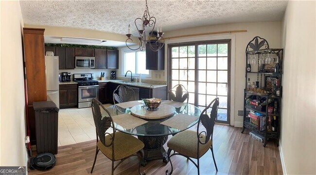 Foto del edificio - 1220 Kennesaw Trace Ct
