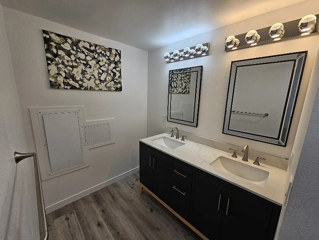 Building Photo - 1691 40 E