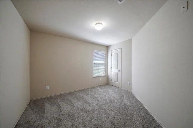 Building Photo - 20355 Louetta Reach Dr