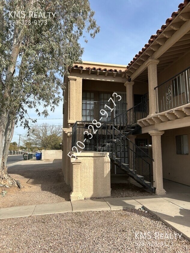 Primary Photo - 2 Bed / 1 bath - OWNER / AGENT