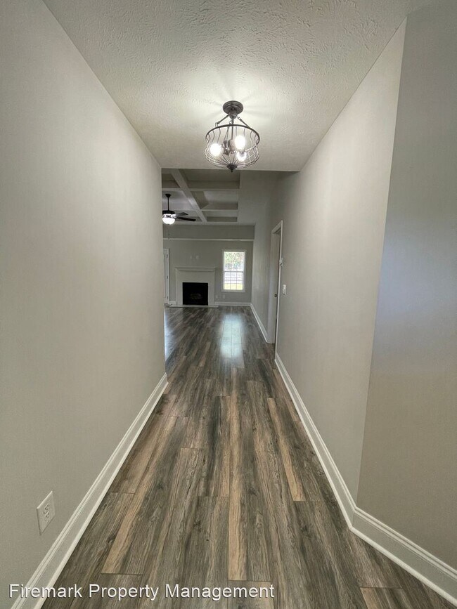 Foto del edificio - 3 br, 2 bath House - 452 N Magnolia Dr