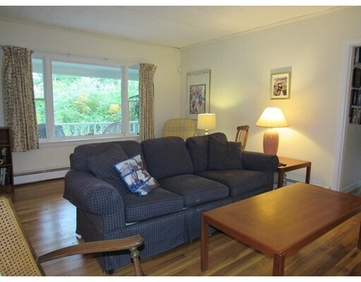 Foto del edificio - 185 Linebrook Rd