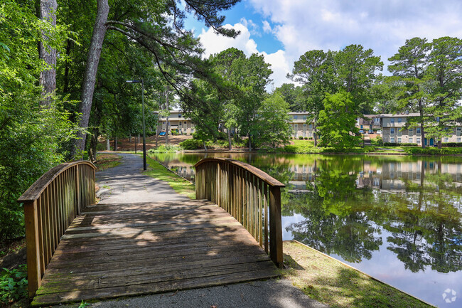 Walking Trail - Club Hill Apartments