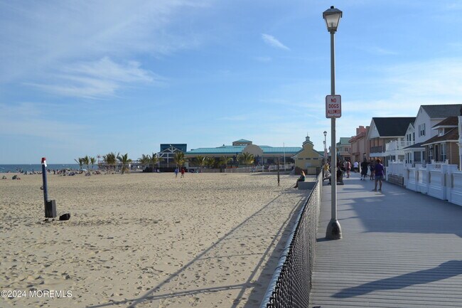 Foto del edificio - 900 Ocean Ave