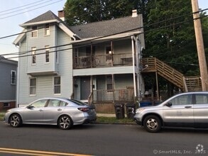 Building Photo - 15 Winchester Ave