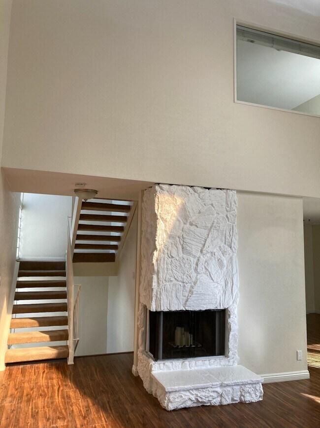 Foto del edificio - 2306 Harriman Ln