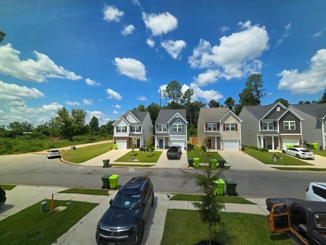 Building Photo - 1032 Crescent Moon Lp