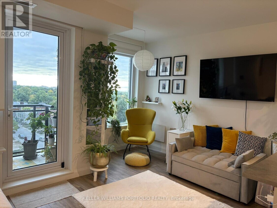 Photo principale - 71-771 Redpath Ave