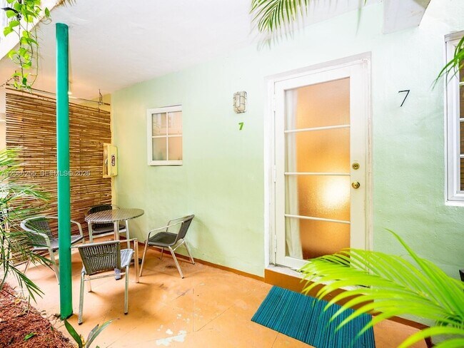 Foto del edificio - 1127 Meridian Ave