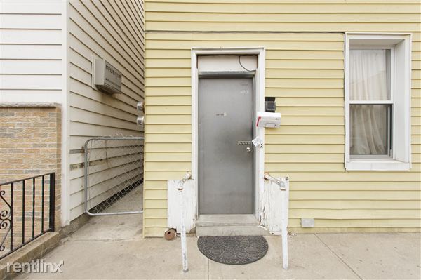 Primary Photo - 2832 43rd St