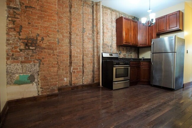 Building Photo - 71 Grand Ave