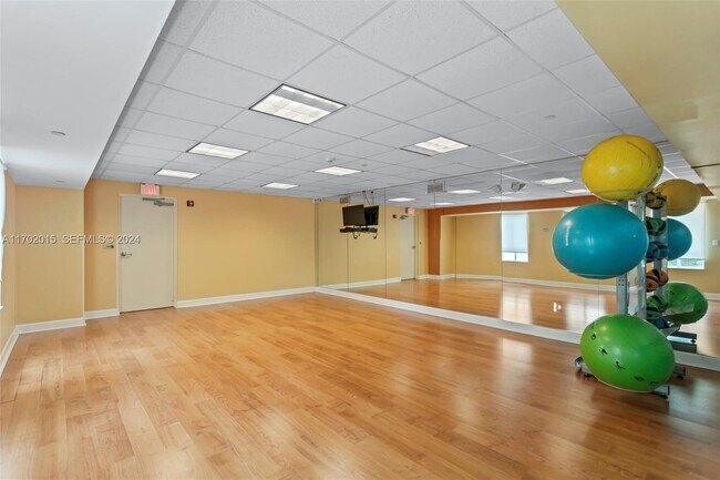 Foto del edificio - 7355 SW 89th St
