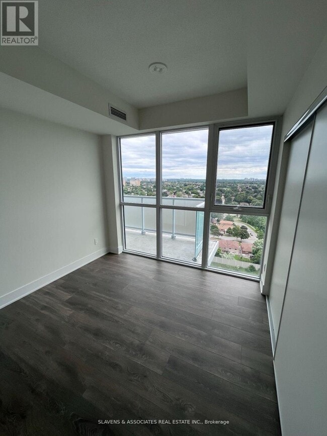 Building Photo - 188 Fairview Mall Dr