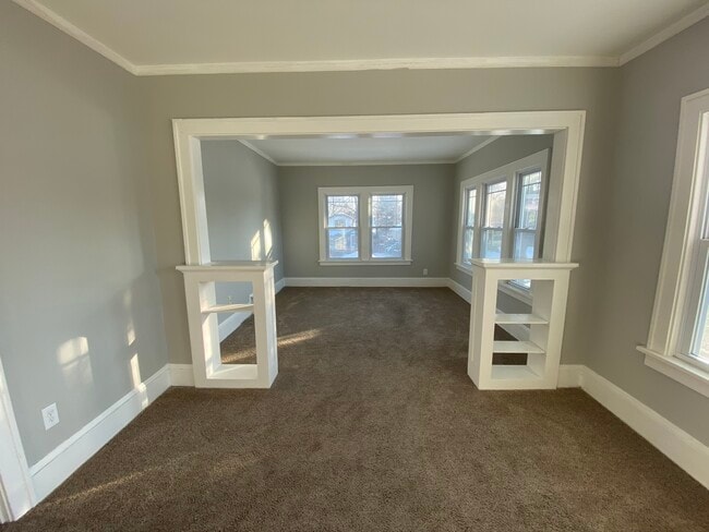 Spacious Living area - 3430 24th Ave S