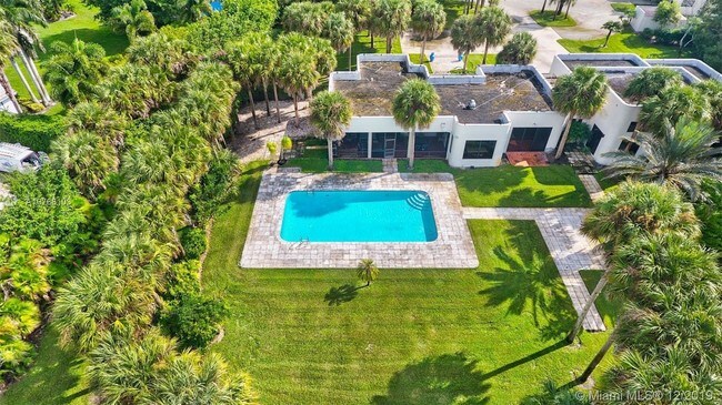 Foto del edificio - 15835 Imperial Point Ln