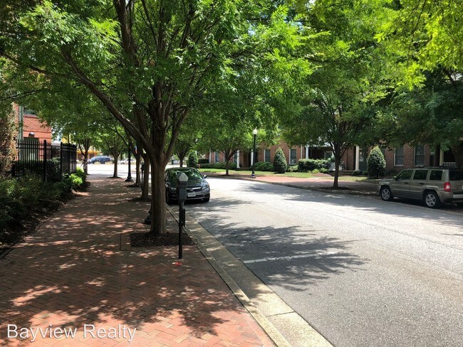 Foto del edificio - 1 br, 1 bath House - 504 E Freemason St #3A