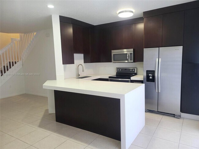 Foto del edificio - 8247 NW 108th Ct  4-17 Doral Fl 33178
