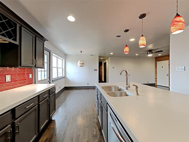 Foto del edificio - 2307 Cardinal Ln