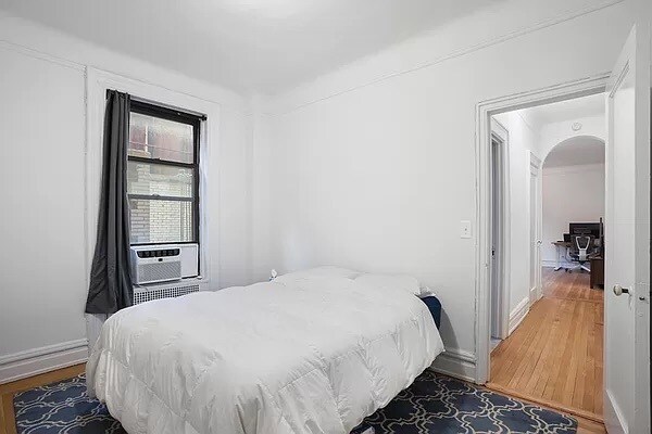 Foto del edificio - 205 W 54th St