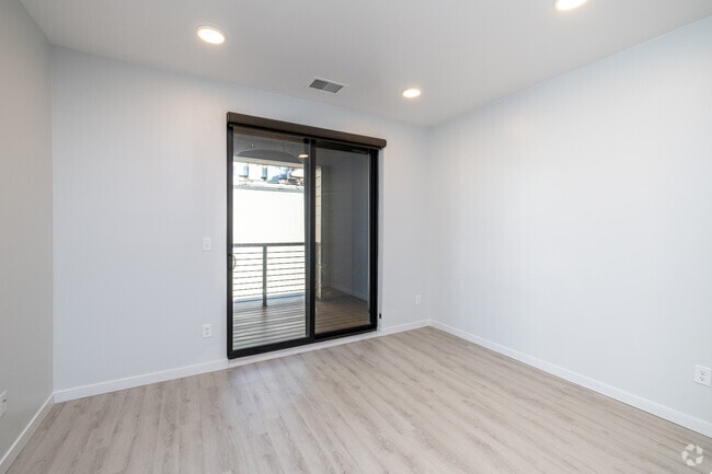1BR, 1BA - 530SF - Living Room - Trestle Lofts