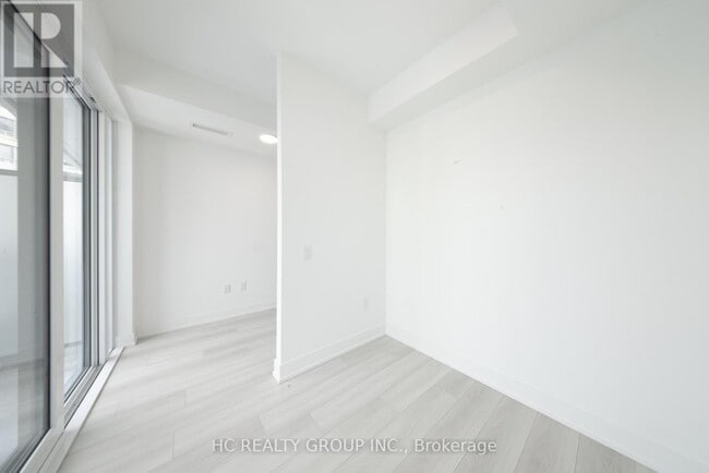 Building Photo - 36 Olive Ave