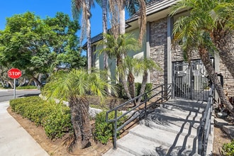Building Photo - 6602 Beadnell Way