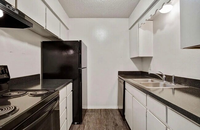 Foto del edificio - 2813 NW 59th St