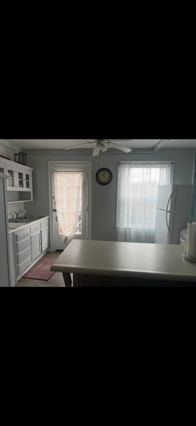 Foto del edificio - 208 Sutton St