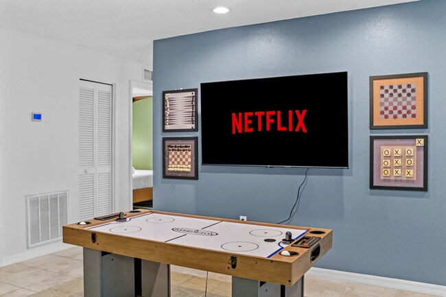 Foto del edificio - 11312 112th St N