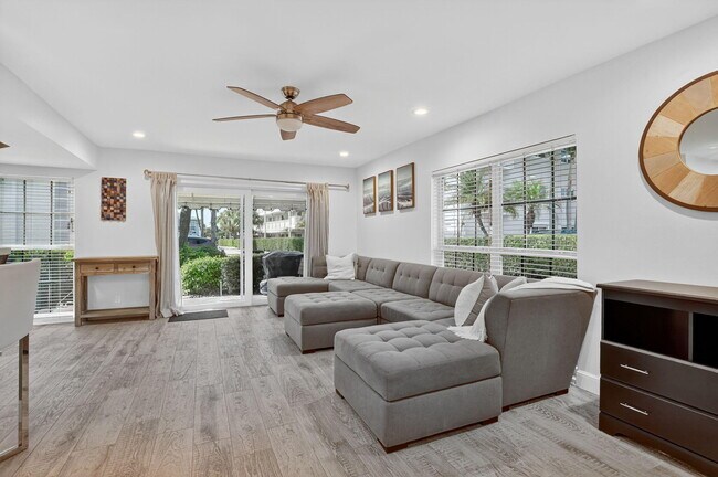 Foto del edificio - 1194 Hillsboro Mile