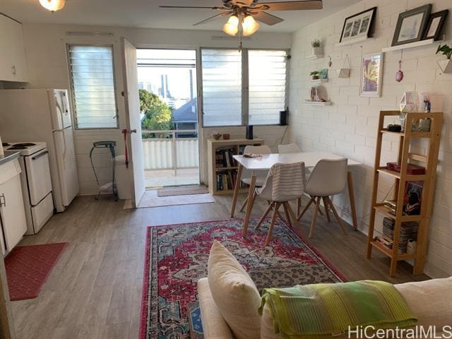 Foto del edificio - 1526 Thurston Ave