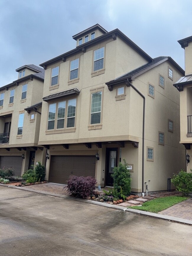 Building Photo - 10607 Enclave Shadows Ct