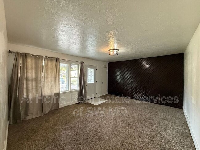 Building Photo - 1040 E Cherokee St