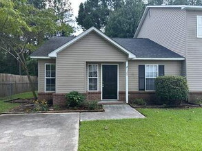 Building Photo - 125 Mesa Ln