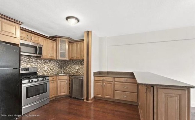Building Photo - 1 bedroom in Staten Island NY 10306