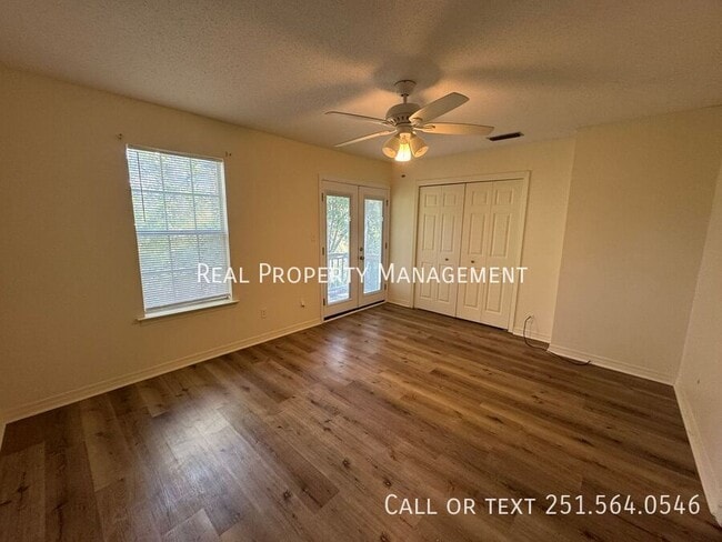 Building Photo - 600 Cheshire Ln