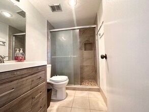 Building Photo - 3224 Timmons Ln