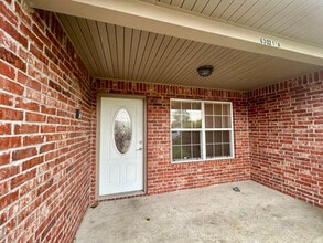 Building Photo - 63020 E 285 Ct